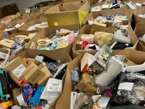 amazon-bin-store-truckload-high-piece-count_1500x